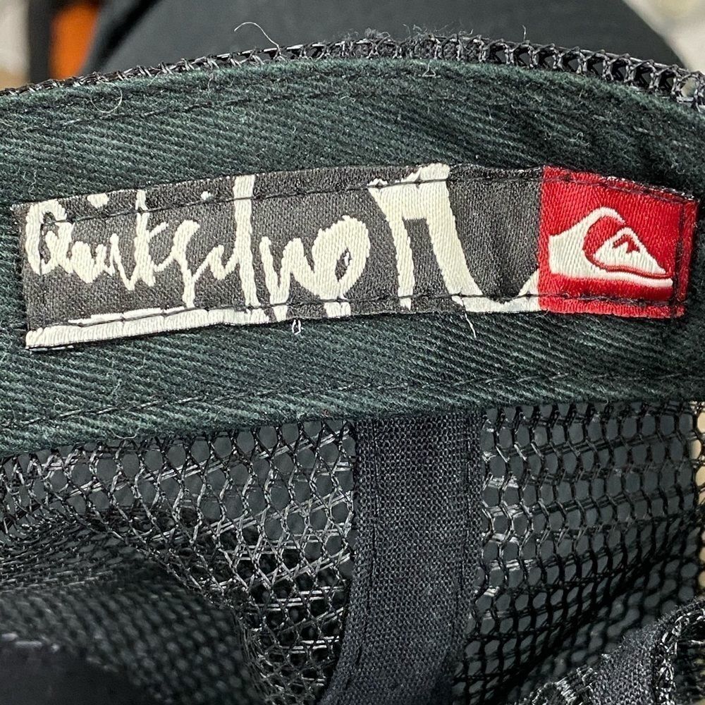 Quicksilver Embroidered SnapBack Hat - Picture 4 of 4